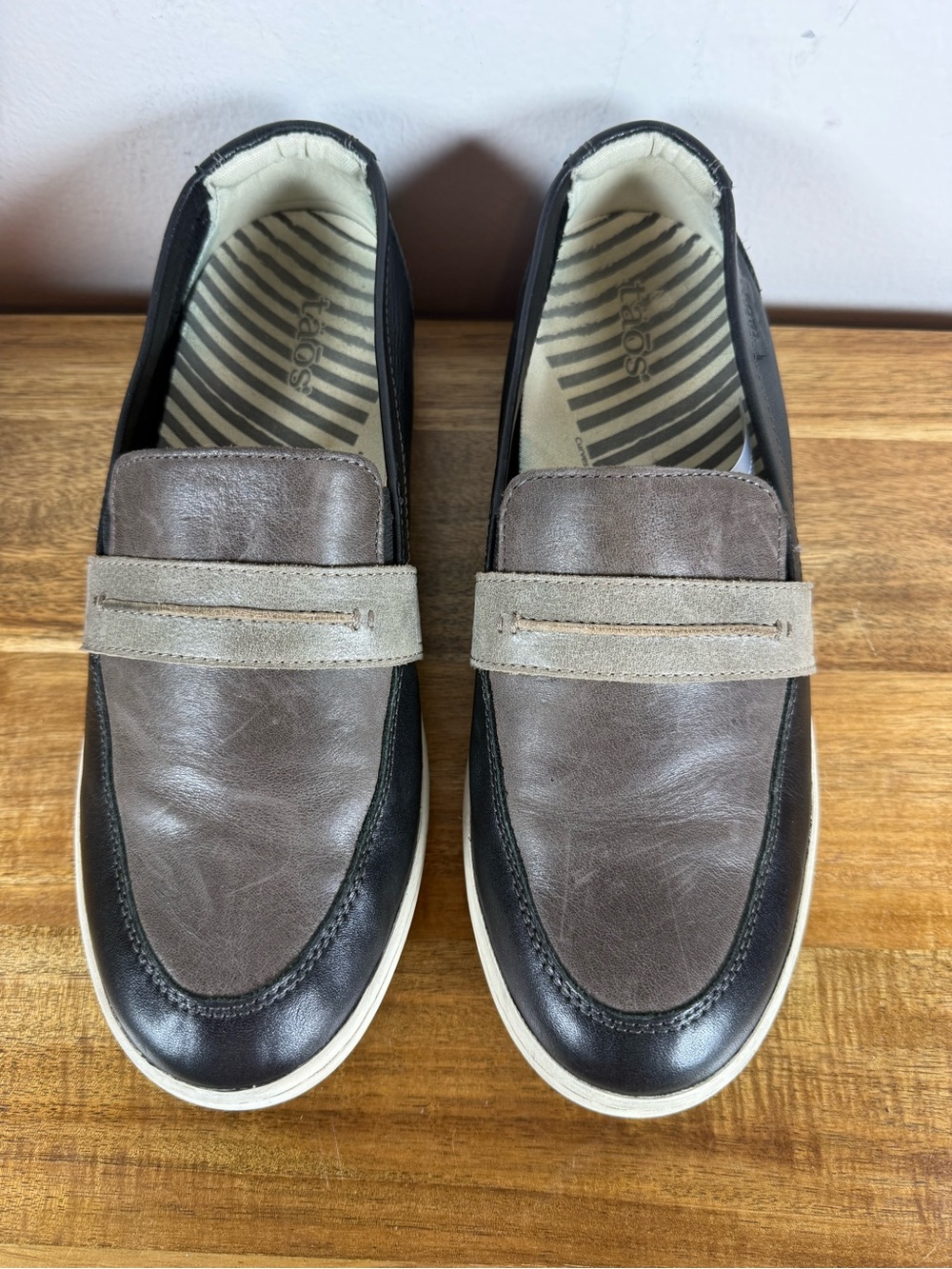 Taos Upward Leather Loafers Black/Brown/Tan Size 9.5